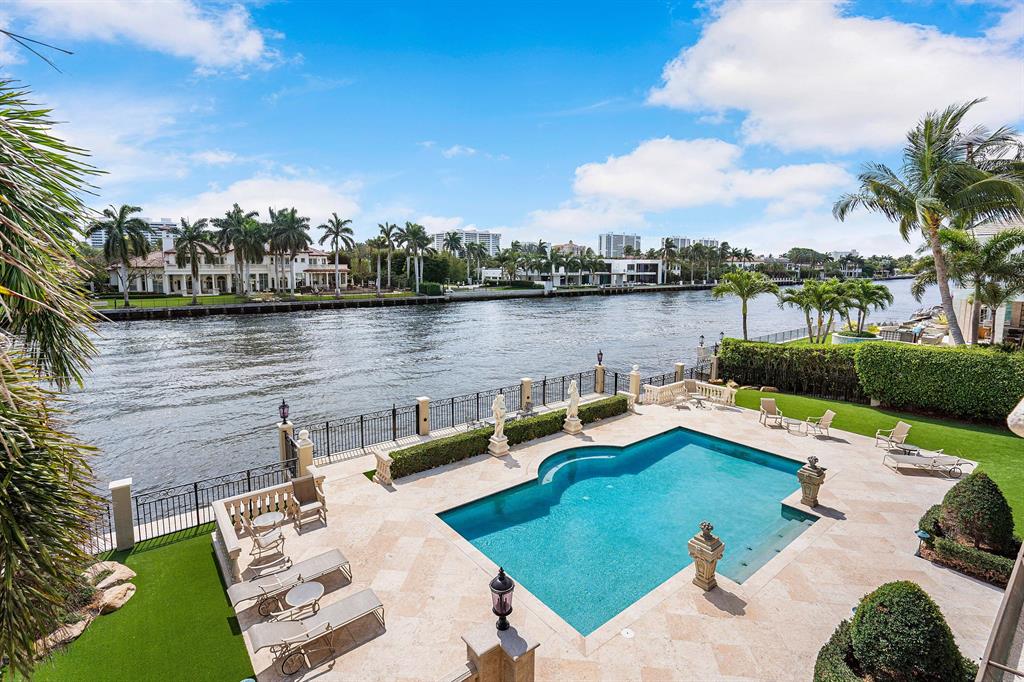 ROYAL PALM YACHT & COUNTR - Residential