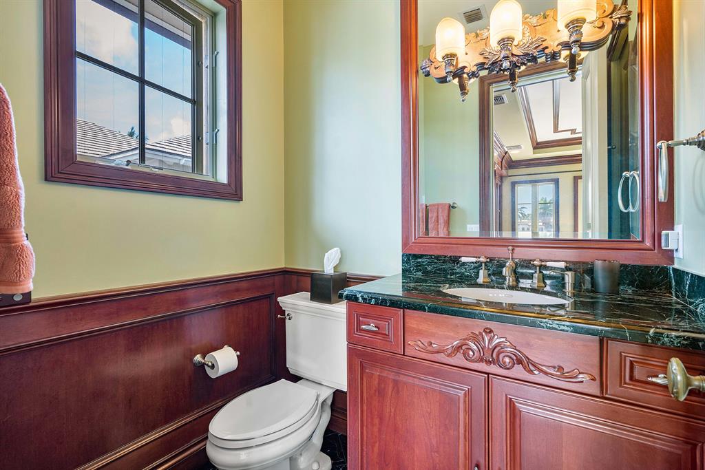 ROYAL PALM YACHT & COUNTR - Residential