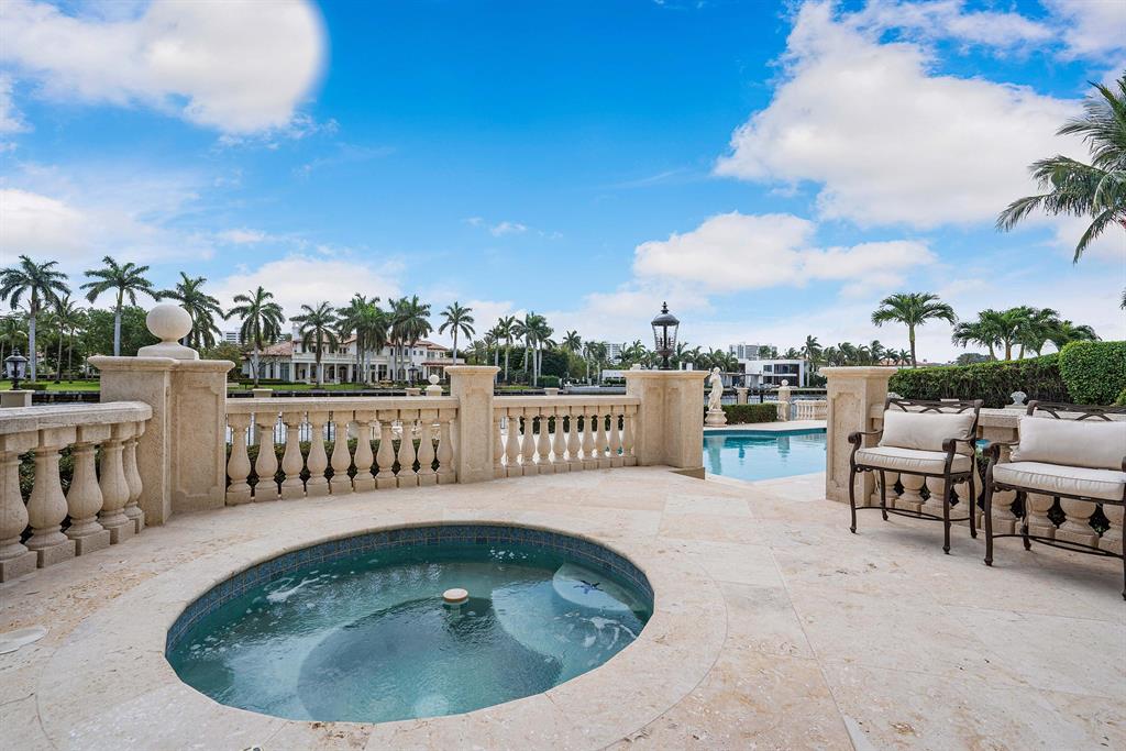 ROYAL PALM YACHT & COUNTR - Residential