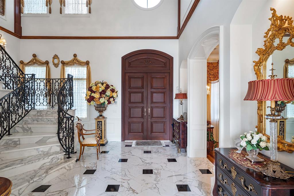 ROYAL PALM YACHT & COUNTR - Residential