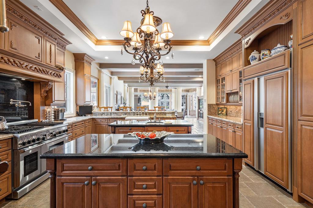 ROYAL PALM YACHT & COUNTR - Residential