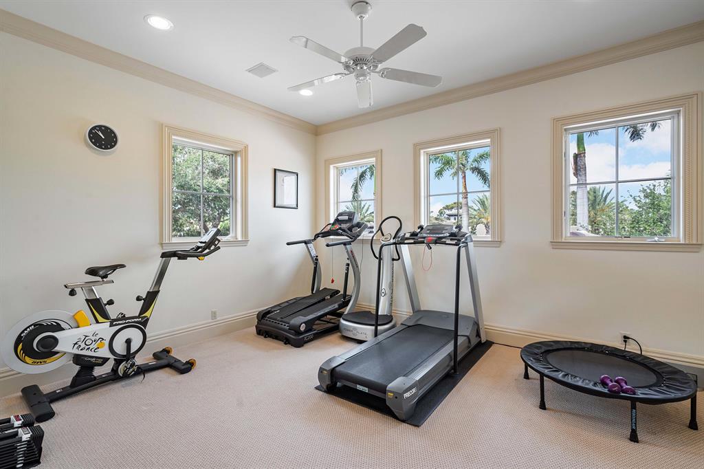 ROYAL PALM YACHT & COUNTR - Residential