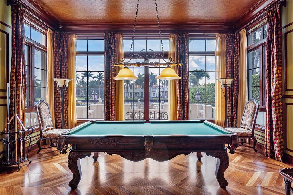 ROYAL PALM YACHT & COUNTR - Residential