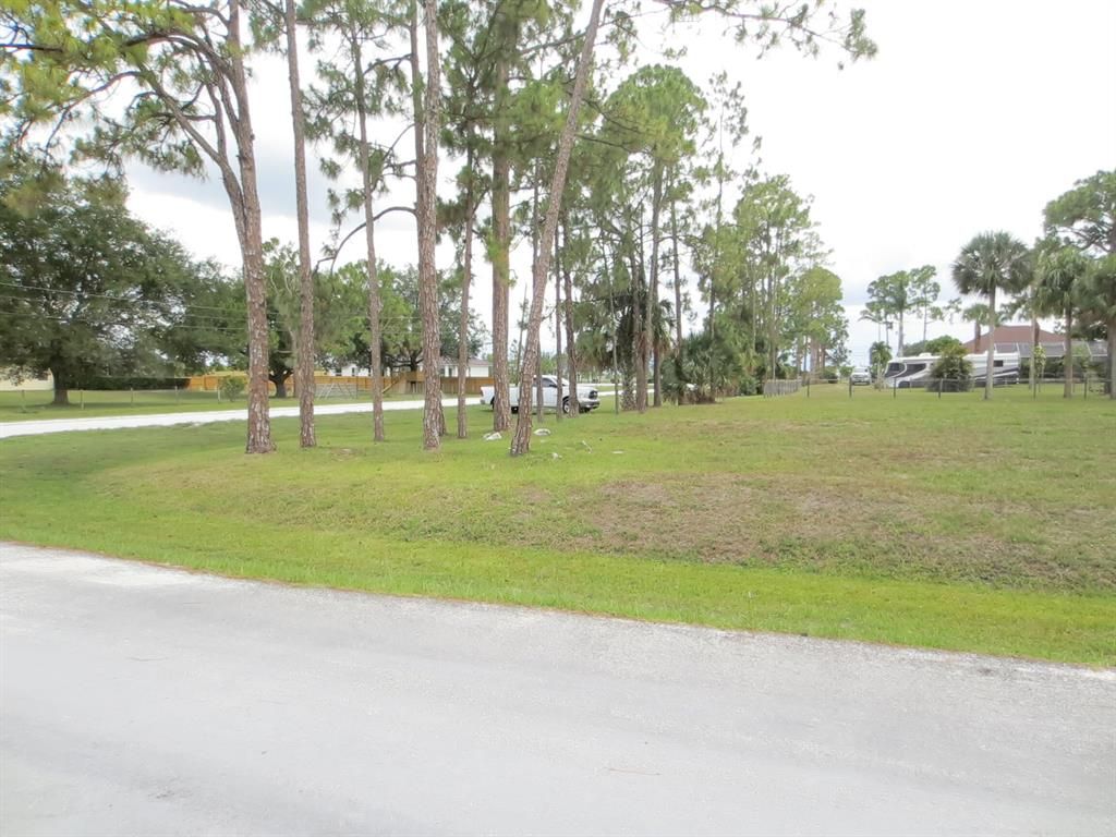 Photo of 18512 90th Street N, Loxahatchee, FL 33470 (MLS # R10723628)