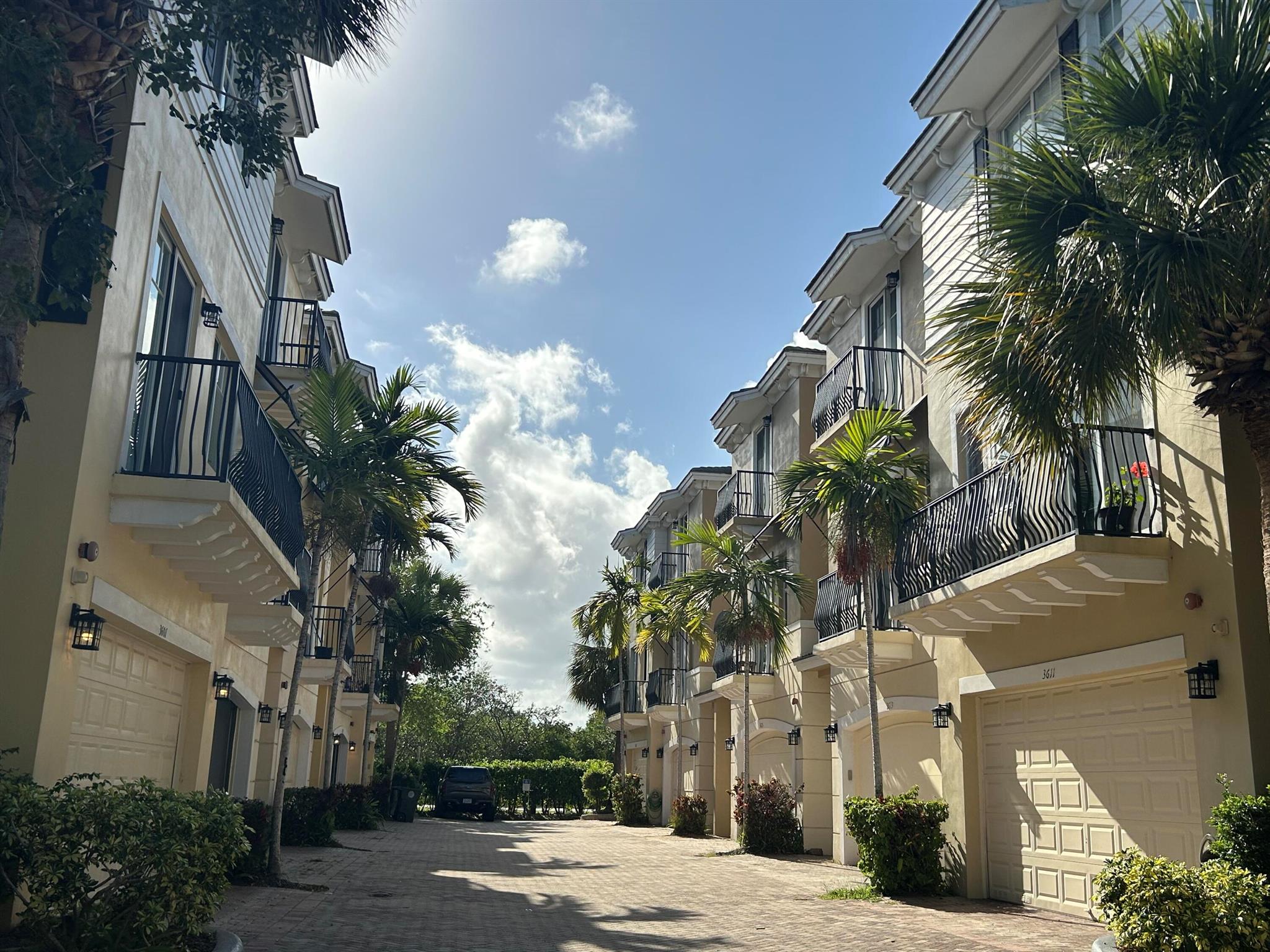 3603 NW 5th Ter Terrace