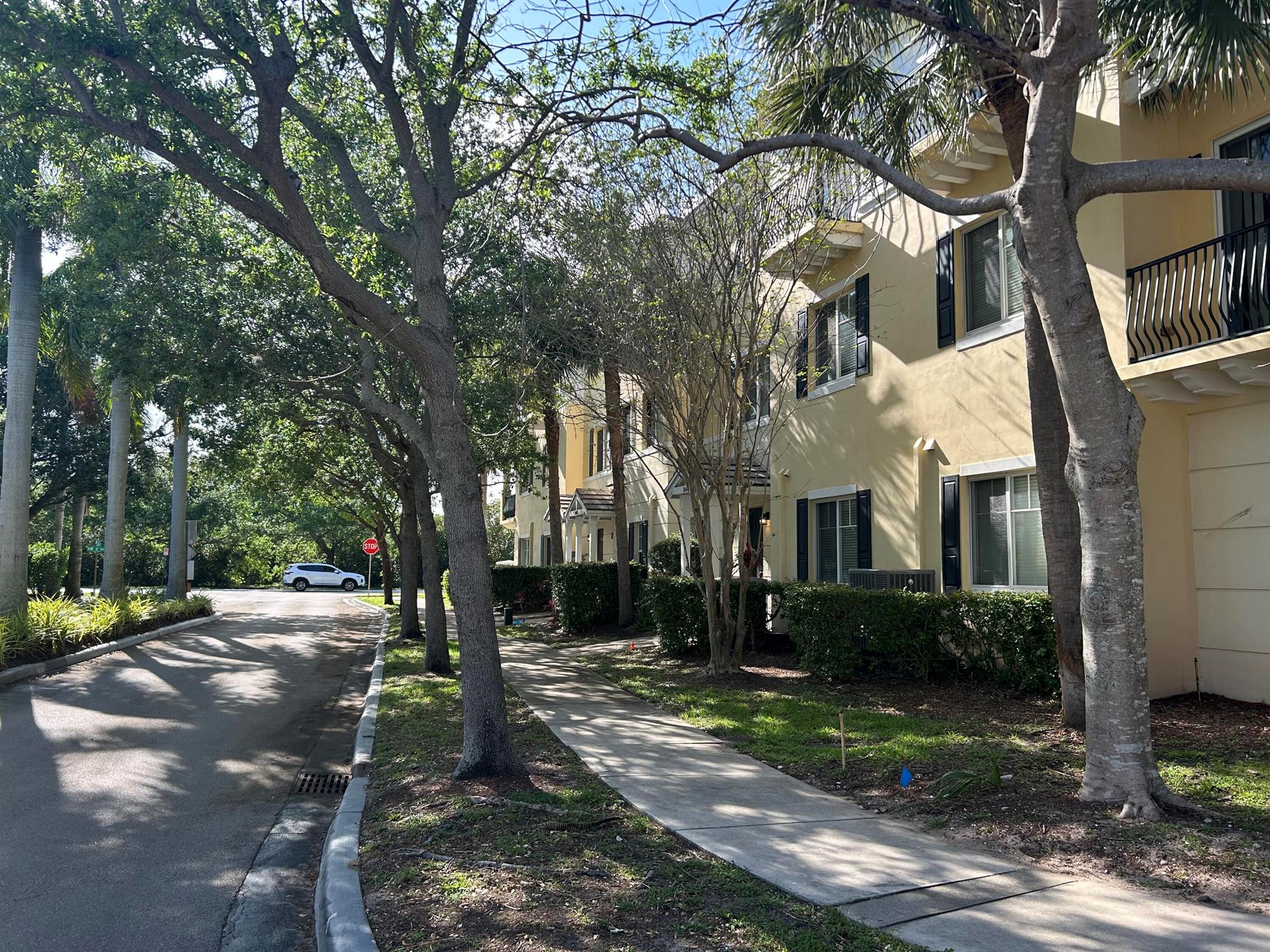 3603 NW 5th Ter Terrace
