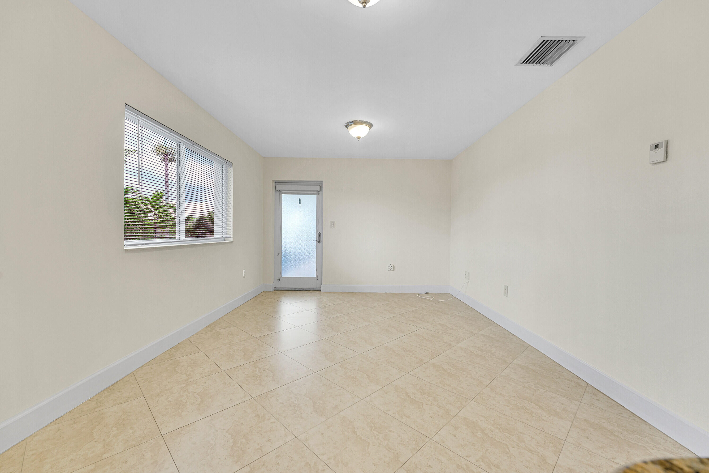 410 SW 15TH Street 202