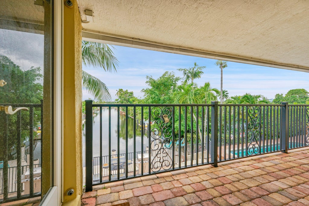 Photo of 410 SW 15TH Street #202, Pompano Beach, FL 33060 (MLS # B26063665)