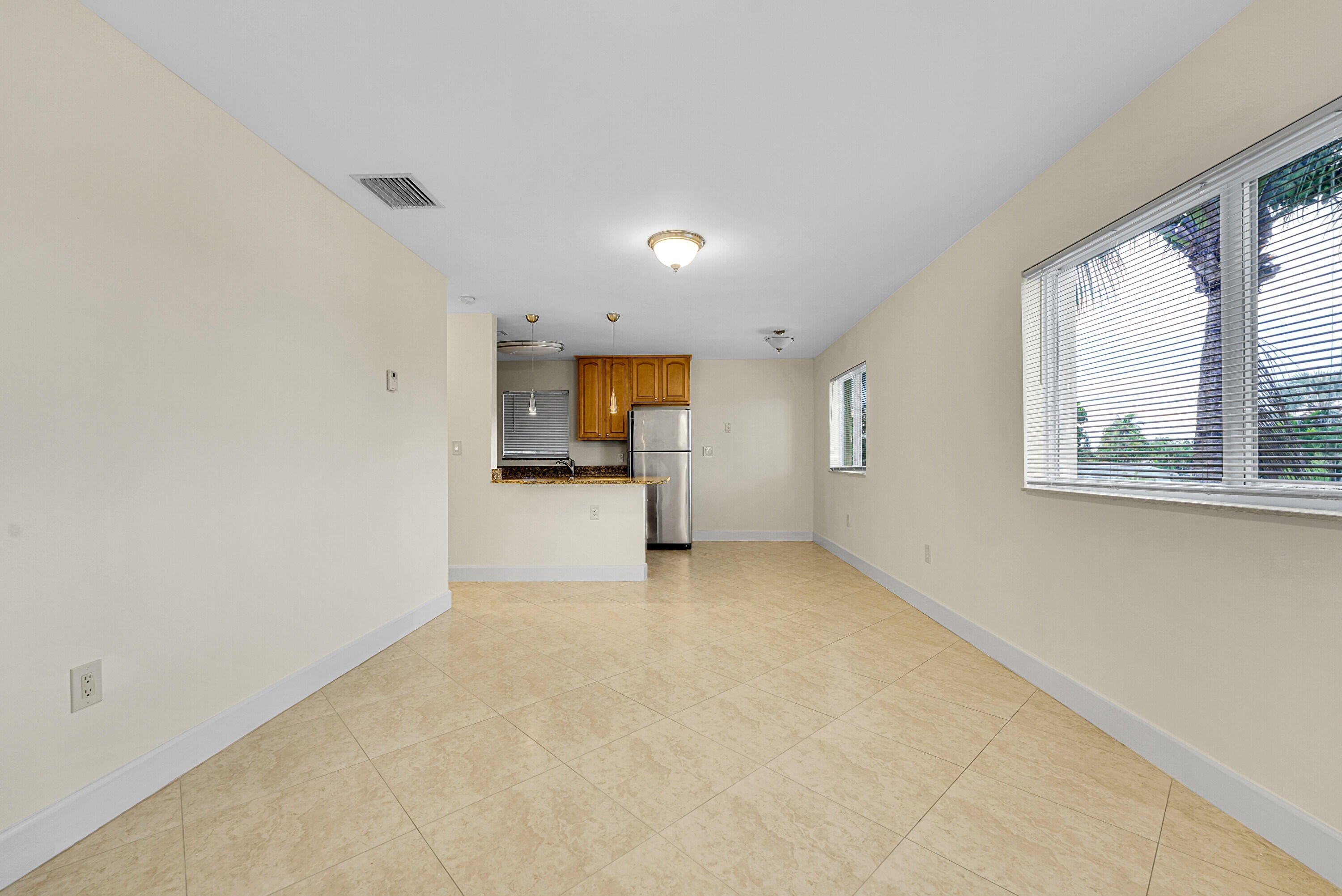410 SW 15TH Street 202