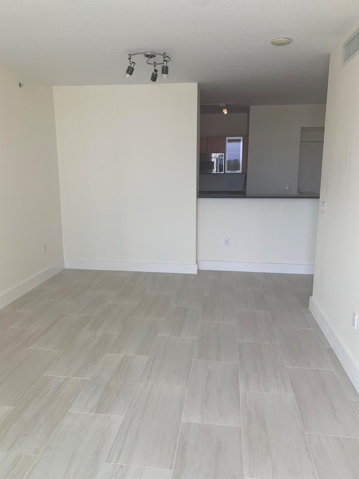 MARINA VILLAGE AT BOYNTON - Residential Lease