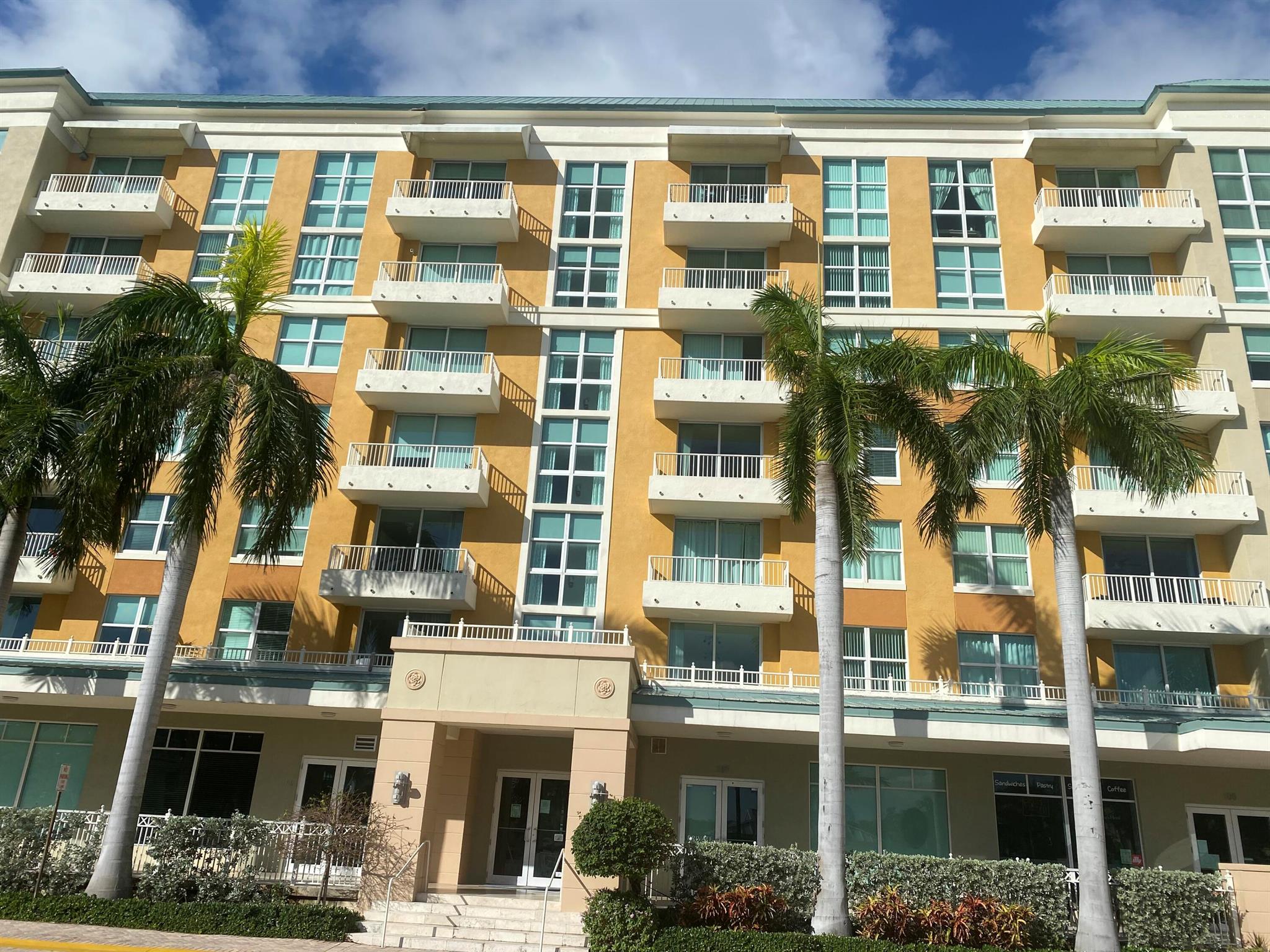 MARINA VILLAGE AT BOYNTON - Residential Lease