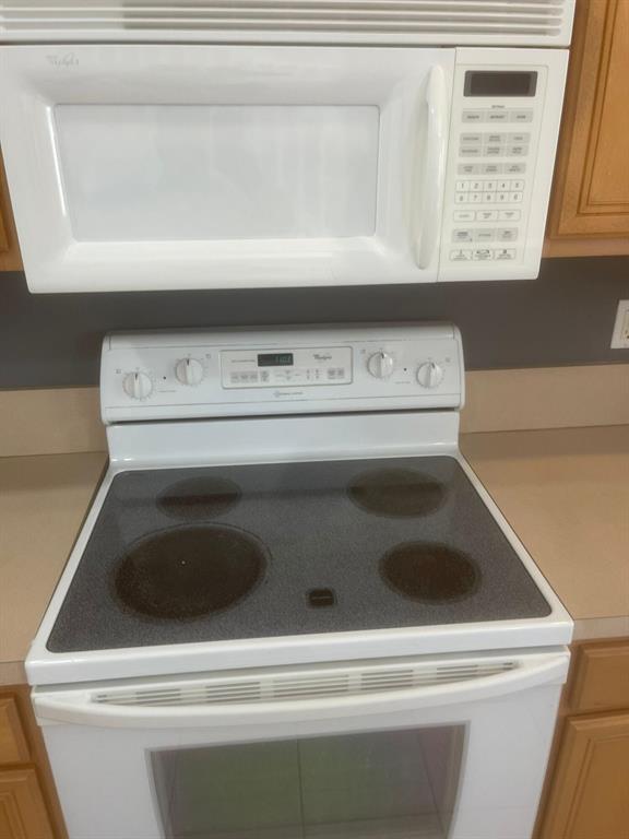 PALMBROOKE TOWNHOMES - Residential Lease