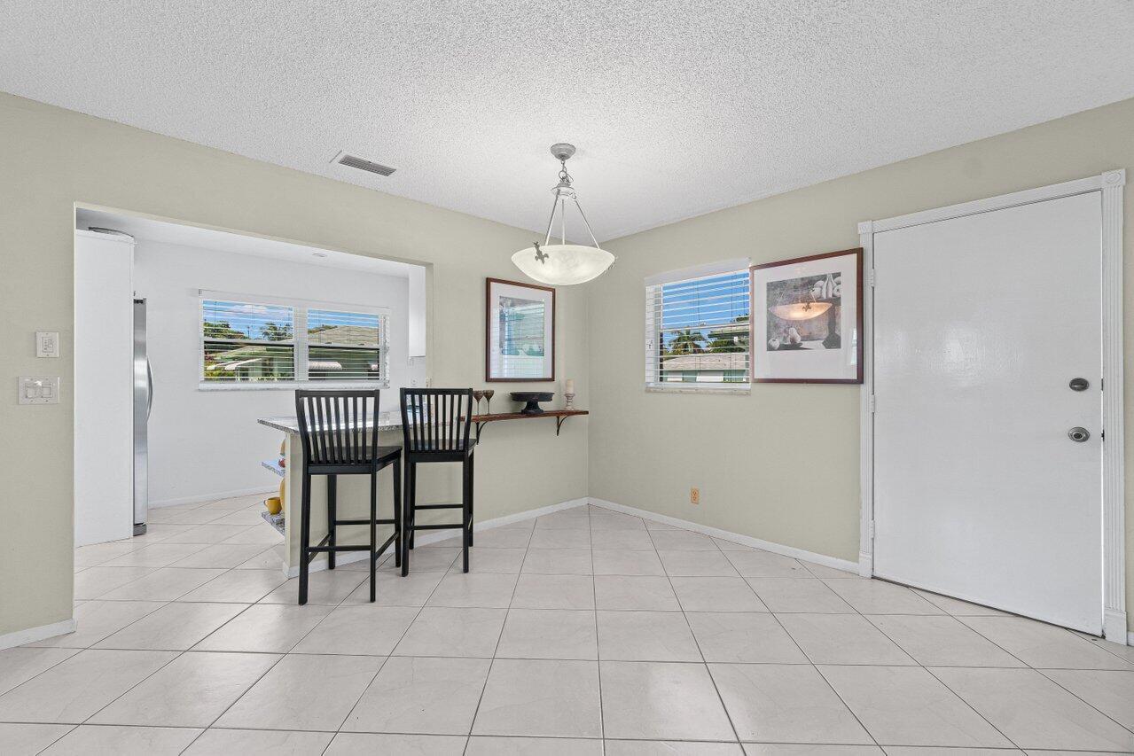 617 Hummingbird Lane