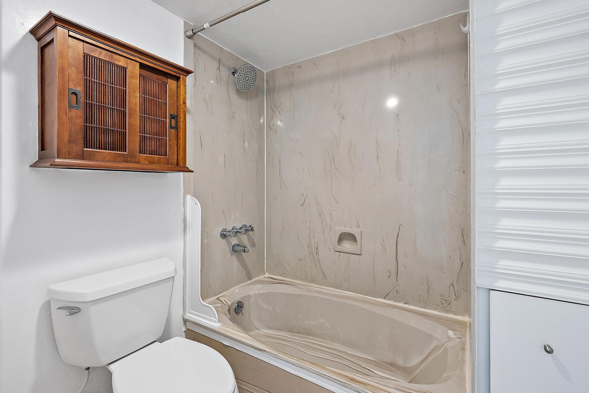 SHUTTERS CONDO - Residential Lease