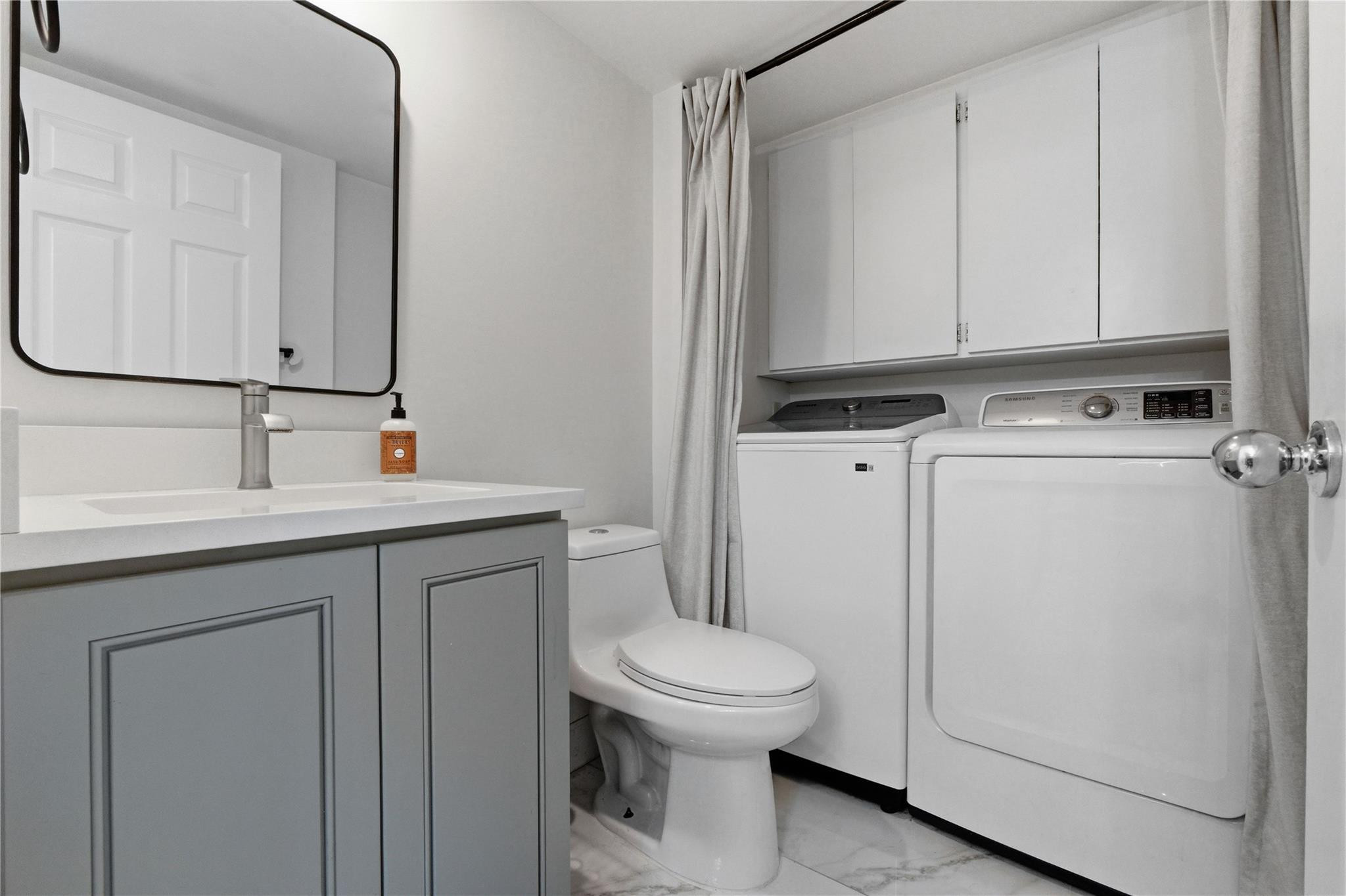 VILLAGE OF SANDALWOOD LAKES - Residential Lease