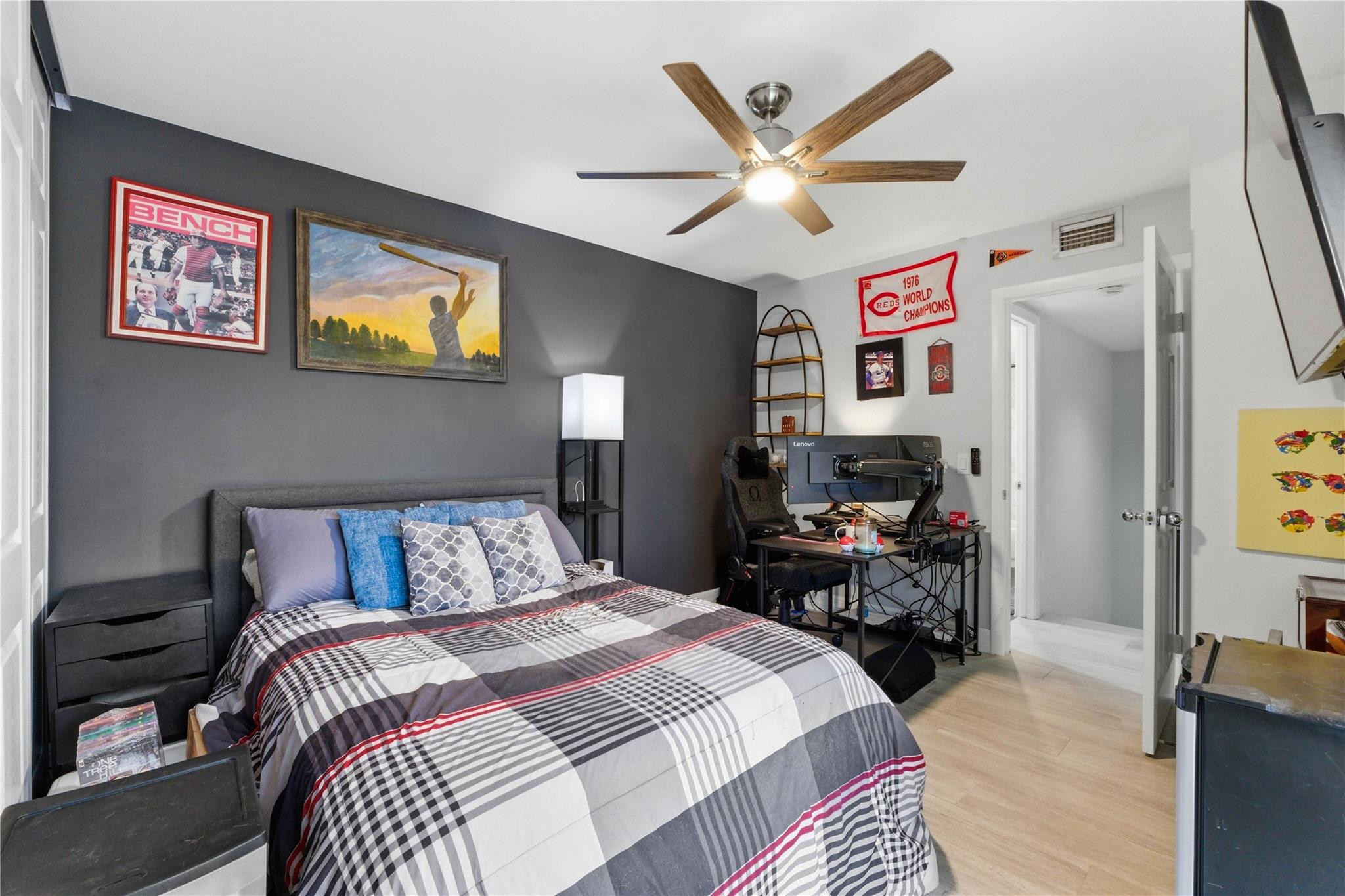 VILLAGE OF SANDALWOOD LAKES - Residential Lease