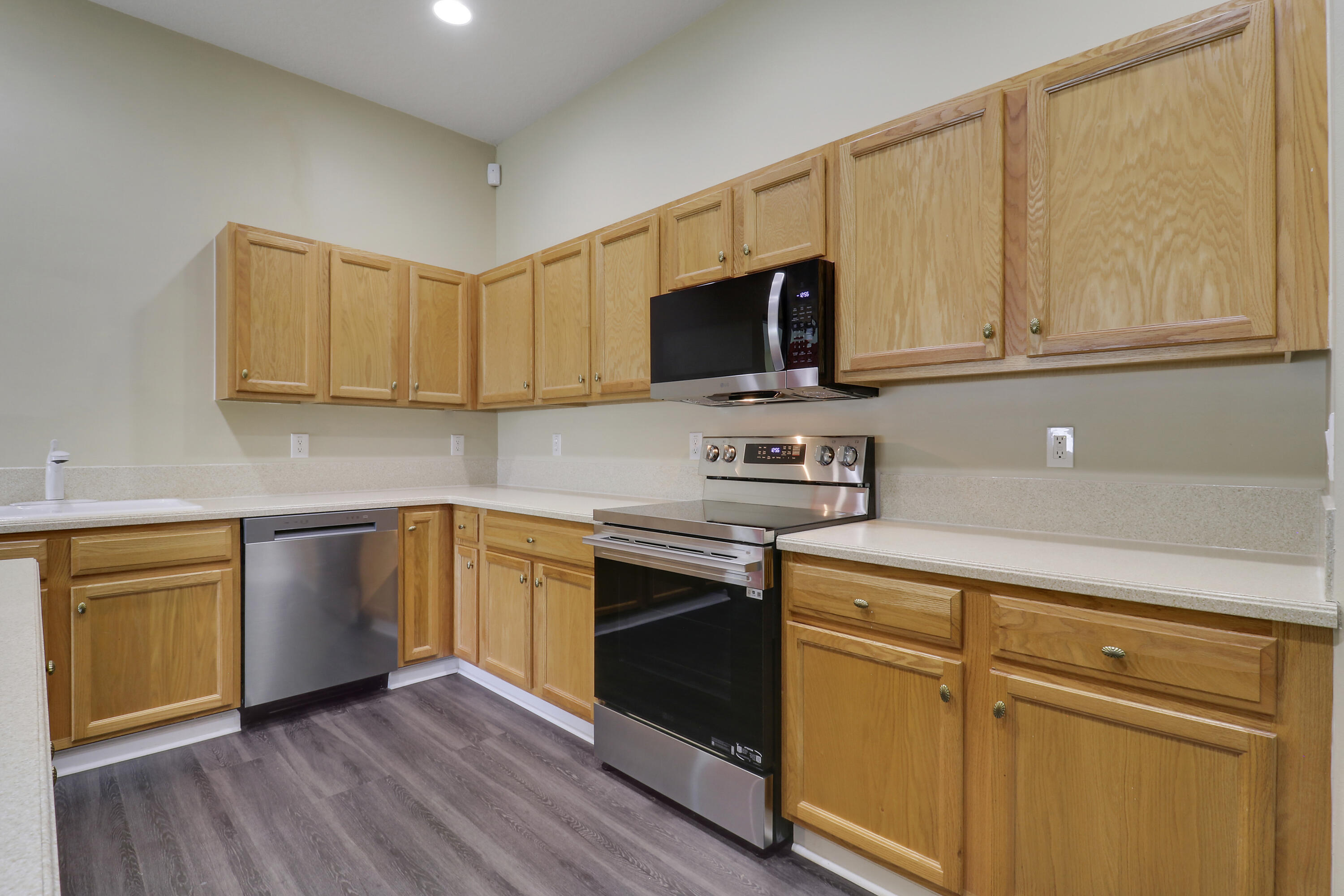 WHITEHORSE ESTATES 2 - Residential