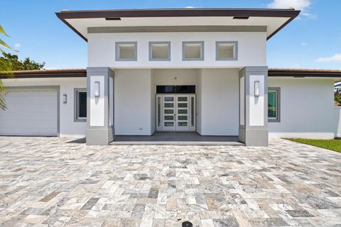 Tiny photo for 711 NE 6th Street, Boca Raton, FL 33432 (MLS # F10552124)