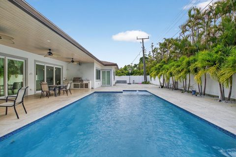 Tiny photo for 711 NE 6th Street, Boca Raton, FL 33432 (MLS # F10552124)