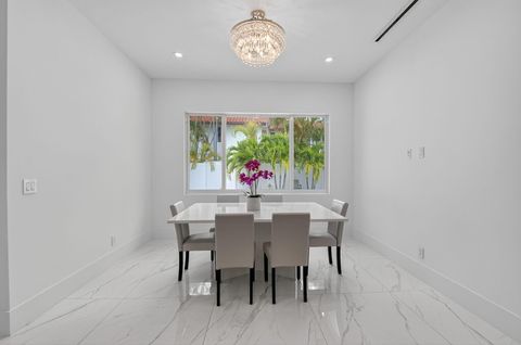 Tiny photo for 711 NE 6th Street, Boca Raton, FL 33432 (MLS # F10552124)
