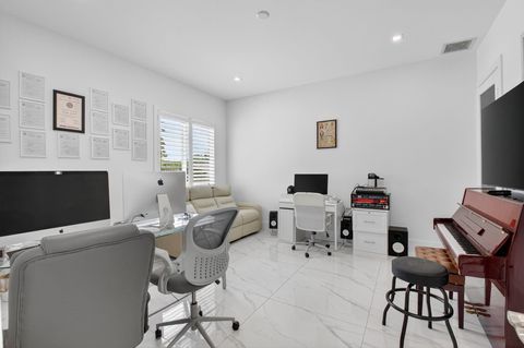 Tiny photo for 711 NE 6th Street, Boca Raton, FL 33432 (MLS # F10552124)