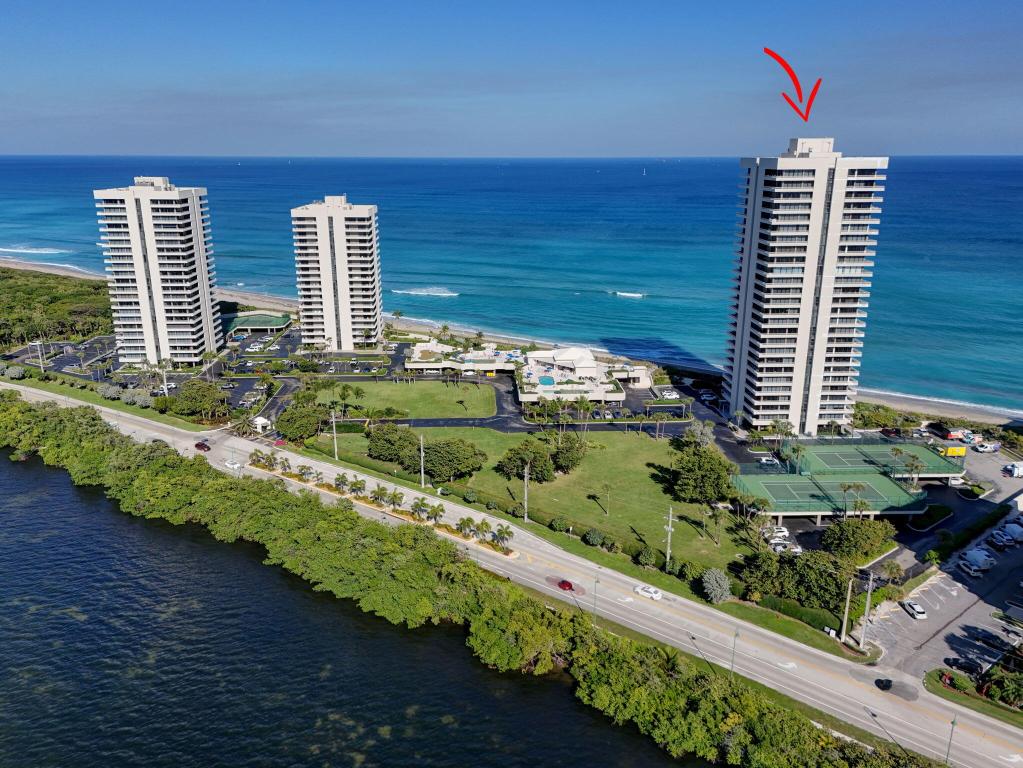WATER GLADES CONDO - Residential