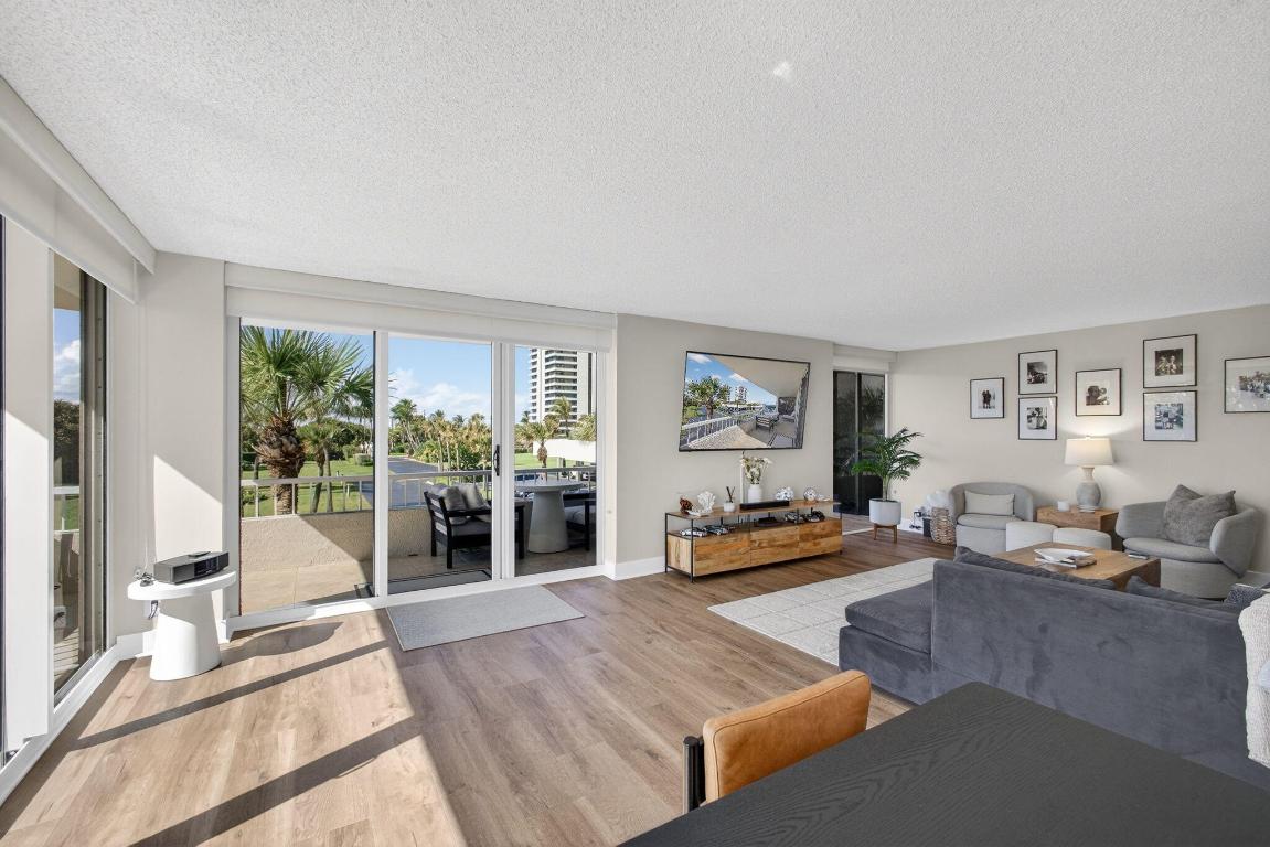 WATER GLADES CONDO - Residential