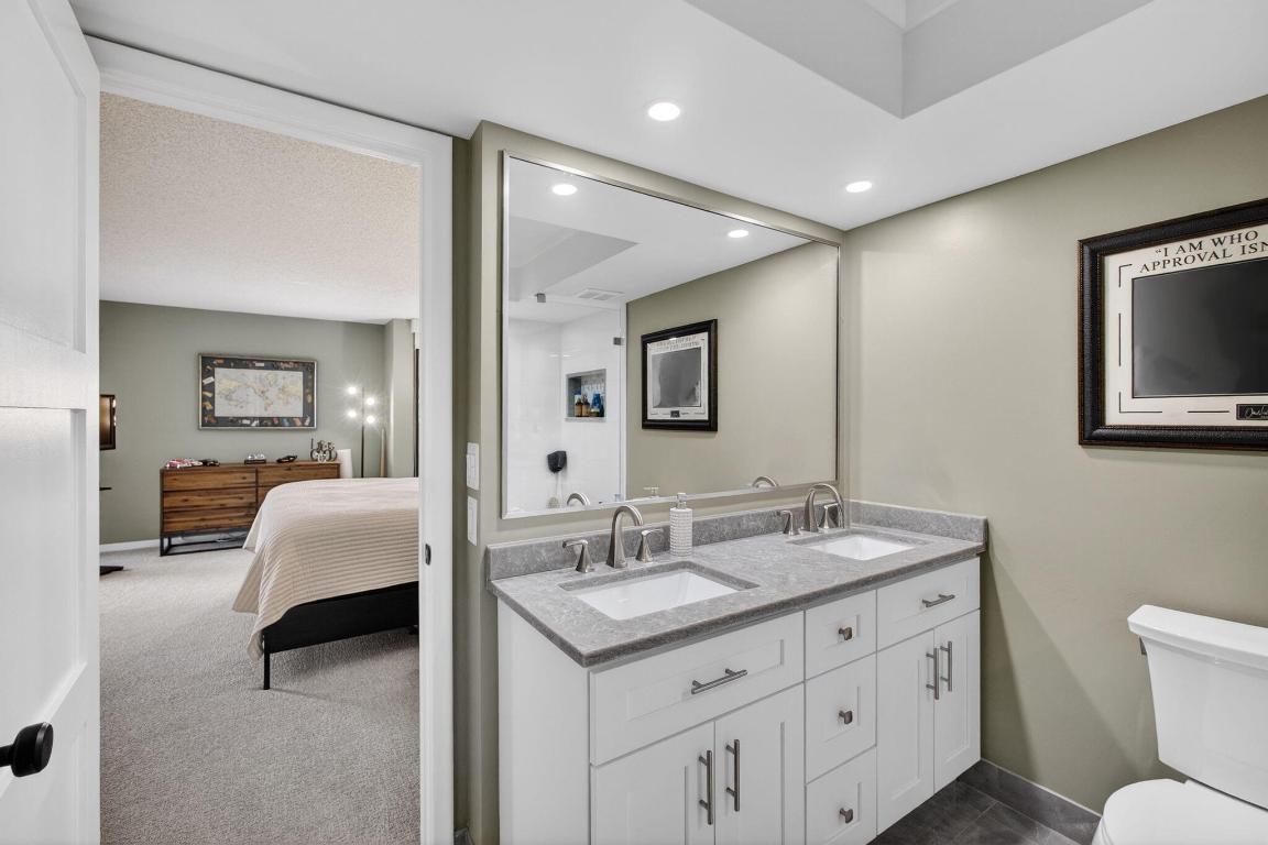 WATER GLADES CONDO - Residential