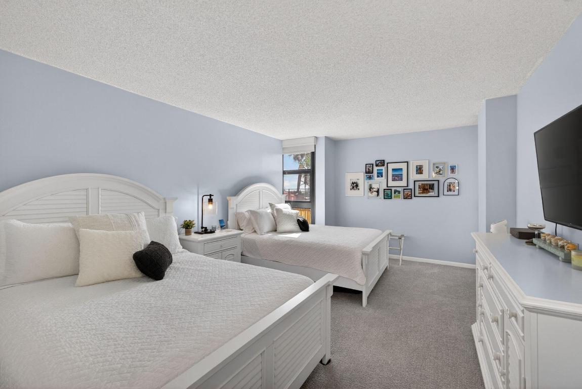 WATER GLADES CONDO - Residential