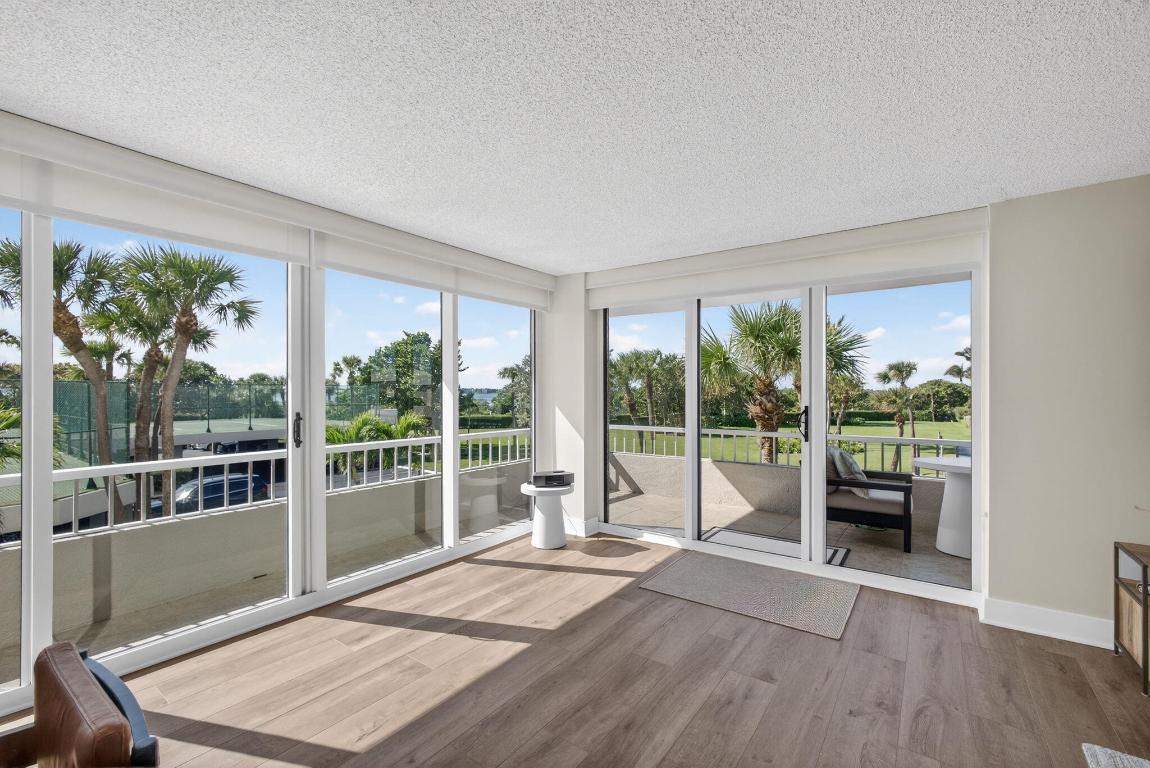 WATER GLADES CONDO - Residential