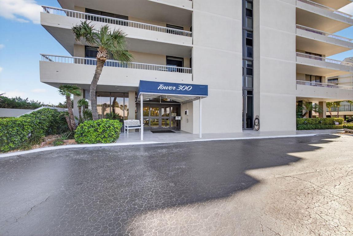 WATER GLADES CONDO - Residential