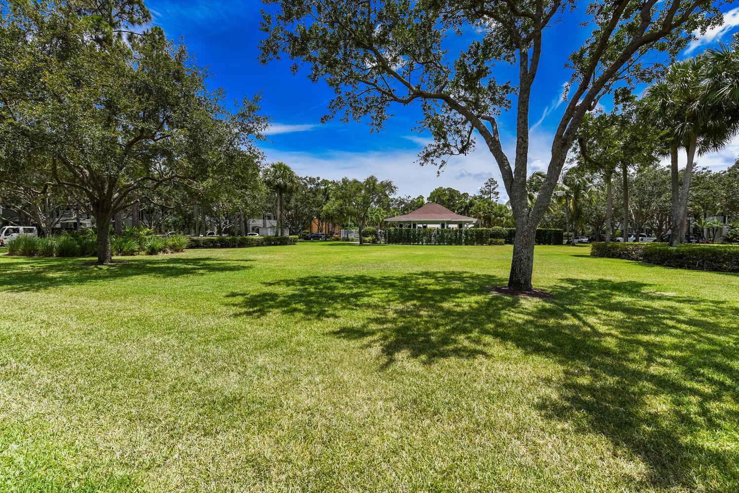 MARTINIQUE AT ABACOA 1 - Residential