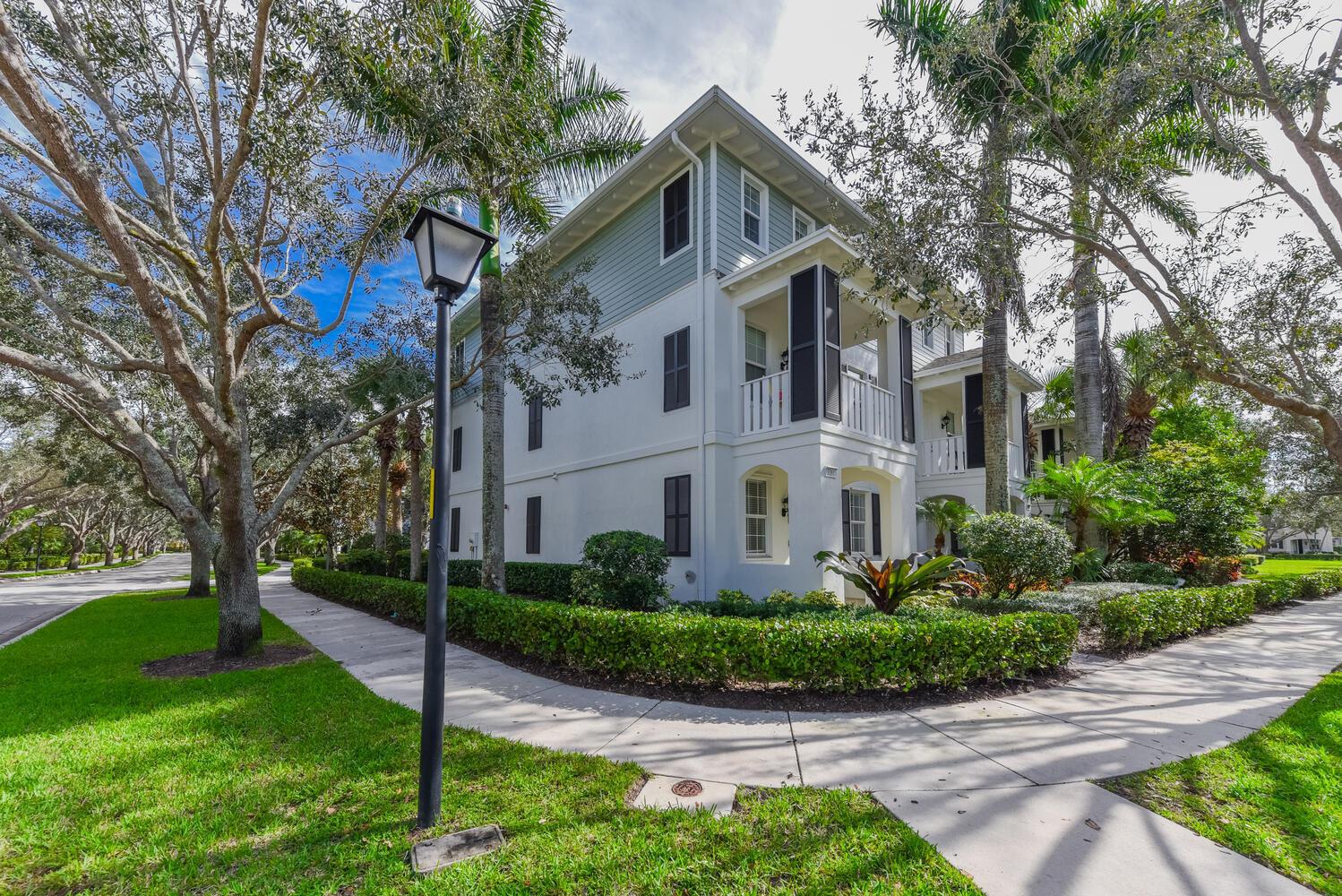 MARTINIQUE AT ABACOA 1 - Residential