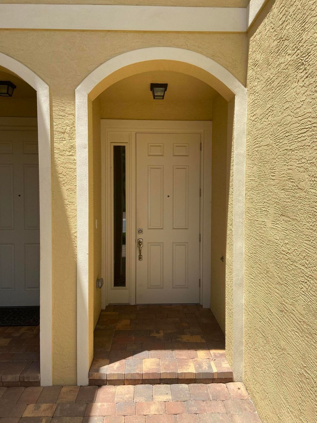 Photo of 571 SW Glen Crest Way, Stuart, FL 34997 (MLS # R11049941)