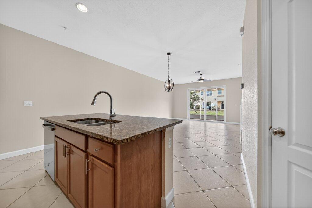 RIVER MARINA - Residential