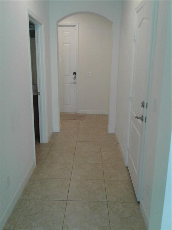 CHARLESTON COMMONS LT 49 - Residential Lease