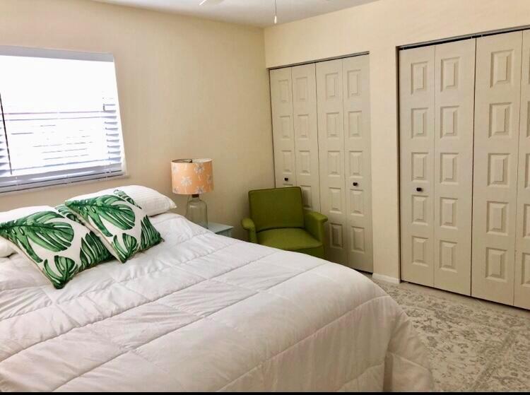 COMMODORE CONDOMINIUM - Residential Lease