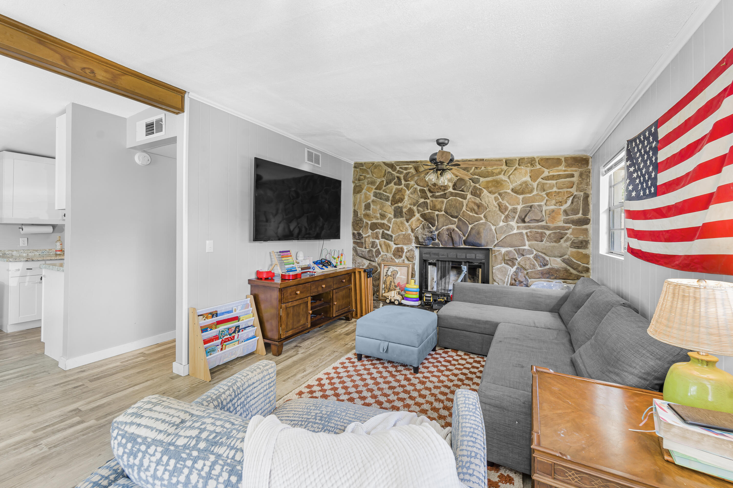 MANDARIN TERRACE UNIT 01 - Residential