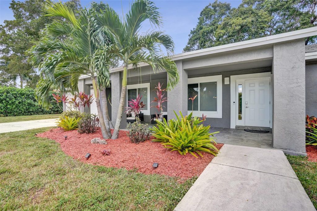 Photo of 1751 SW 139th Avenue, Davie, FL 33325 (MLS # F10539444)