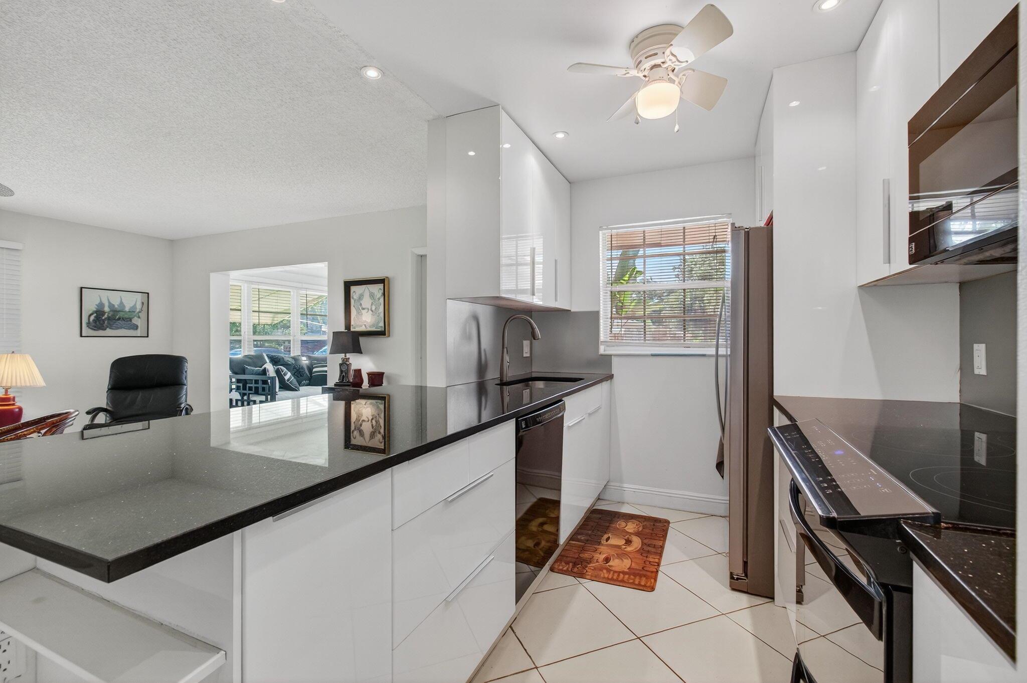 HIGH POINT OF DELRAY SEC - Residential