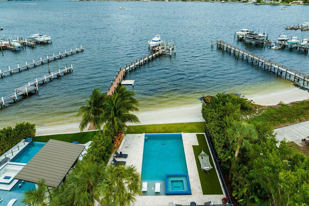 LANTANA POINT - Residential