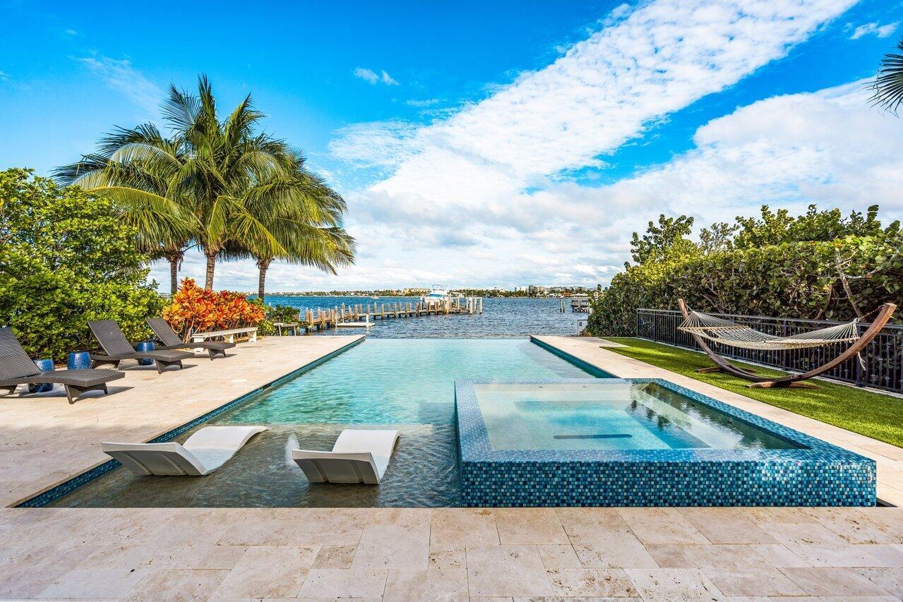 LANTANA POINT - Residential