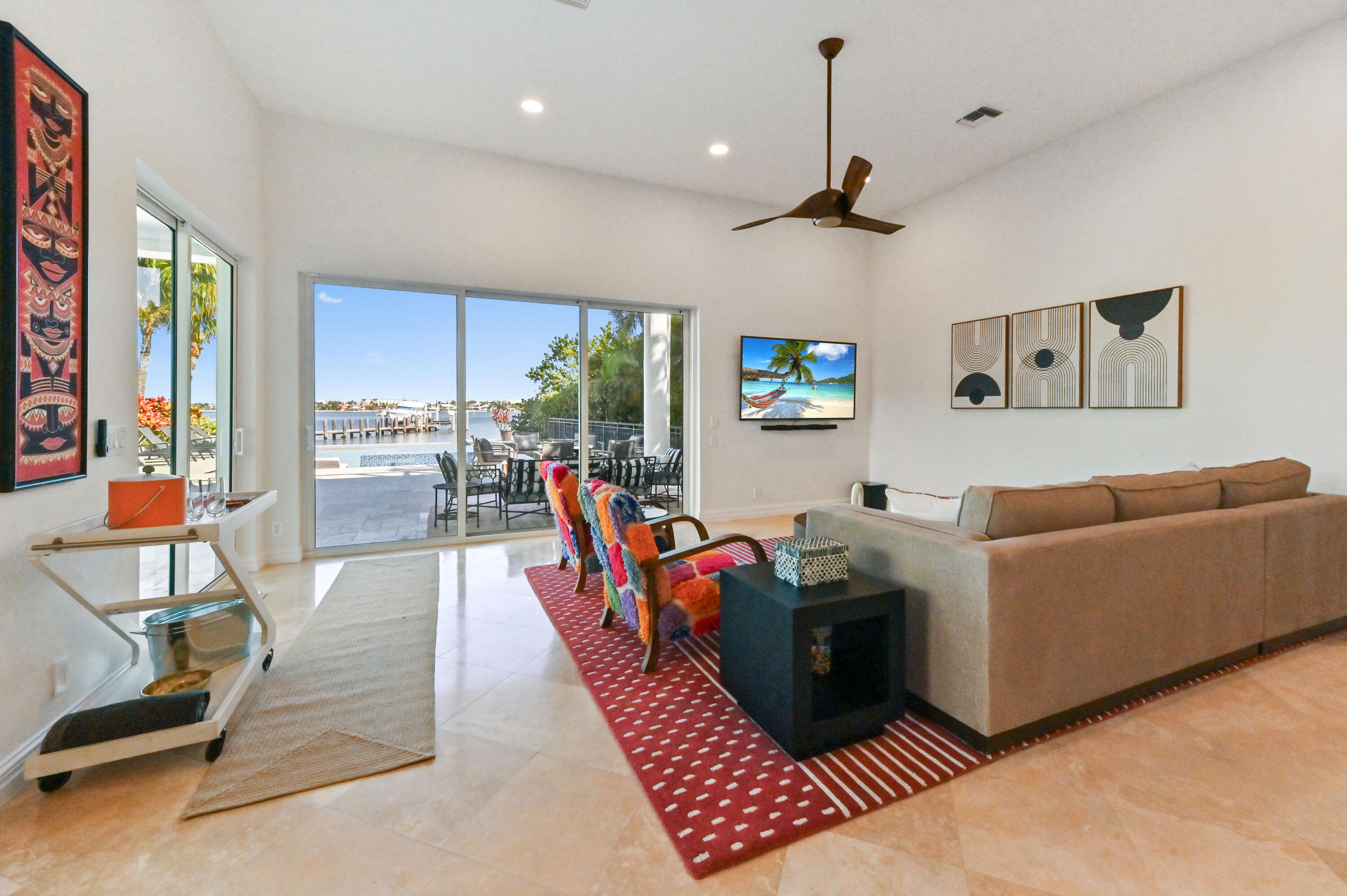 LANTANA POINT - Residential