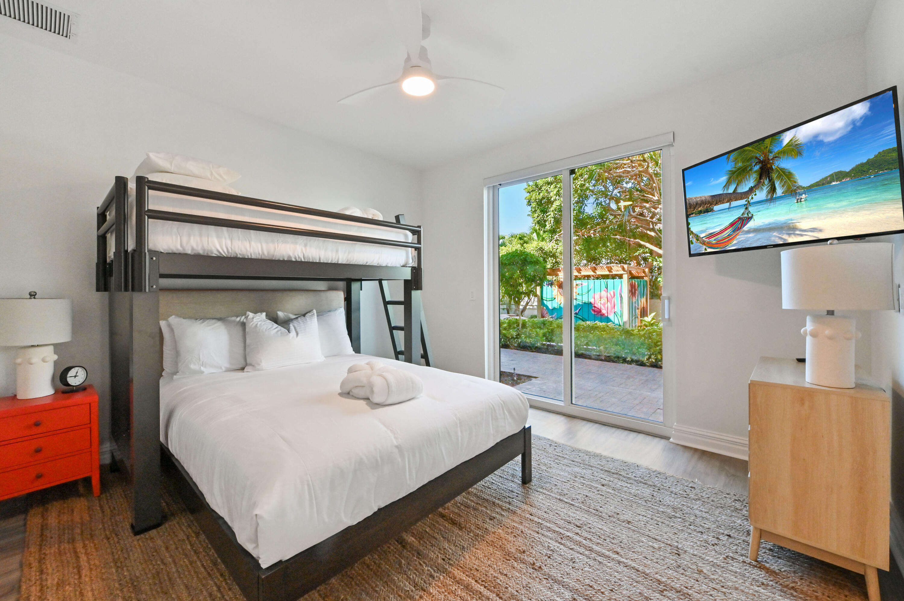 LANTANA POINT - Residential