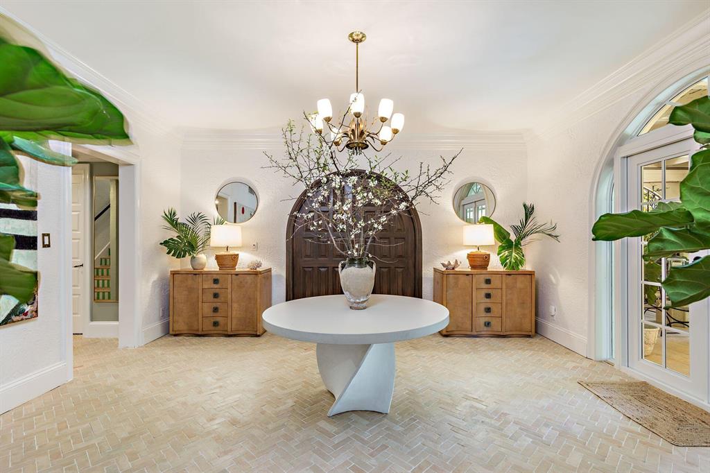 ORCHID LANE - Residential