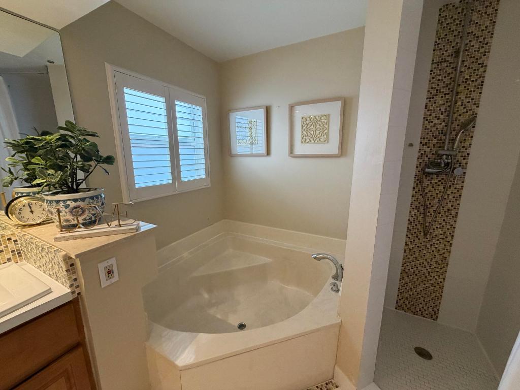 CENTRAL DANIA HEIGHTS - Residential