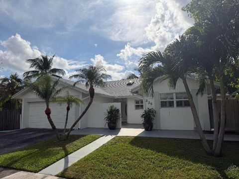 236 SE 9th Street Dania Beach FL 33004