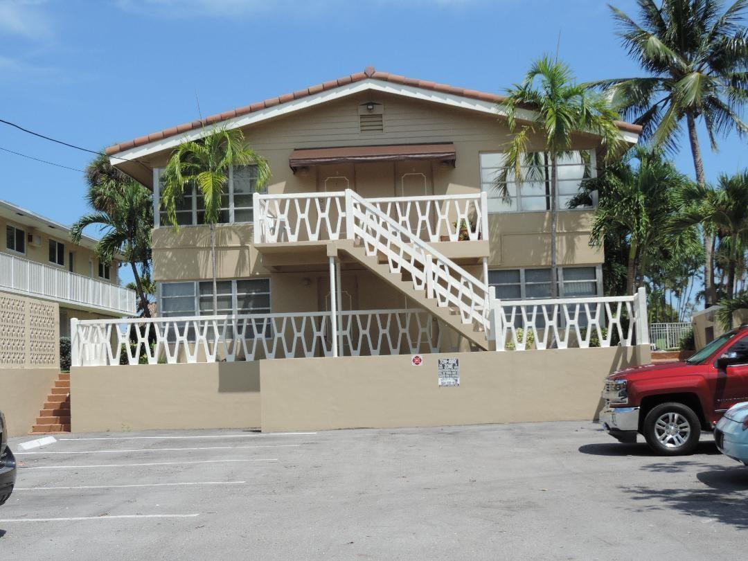Lovely 1 bedroom 1bath tile thru out steps to pool quiet complex backs up to Coral Ridge golf course close to shopping restaurants and beach minimum credit score of 700