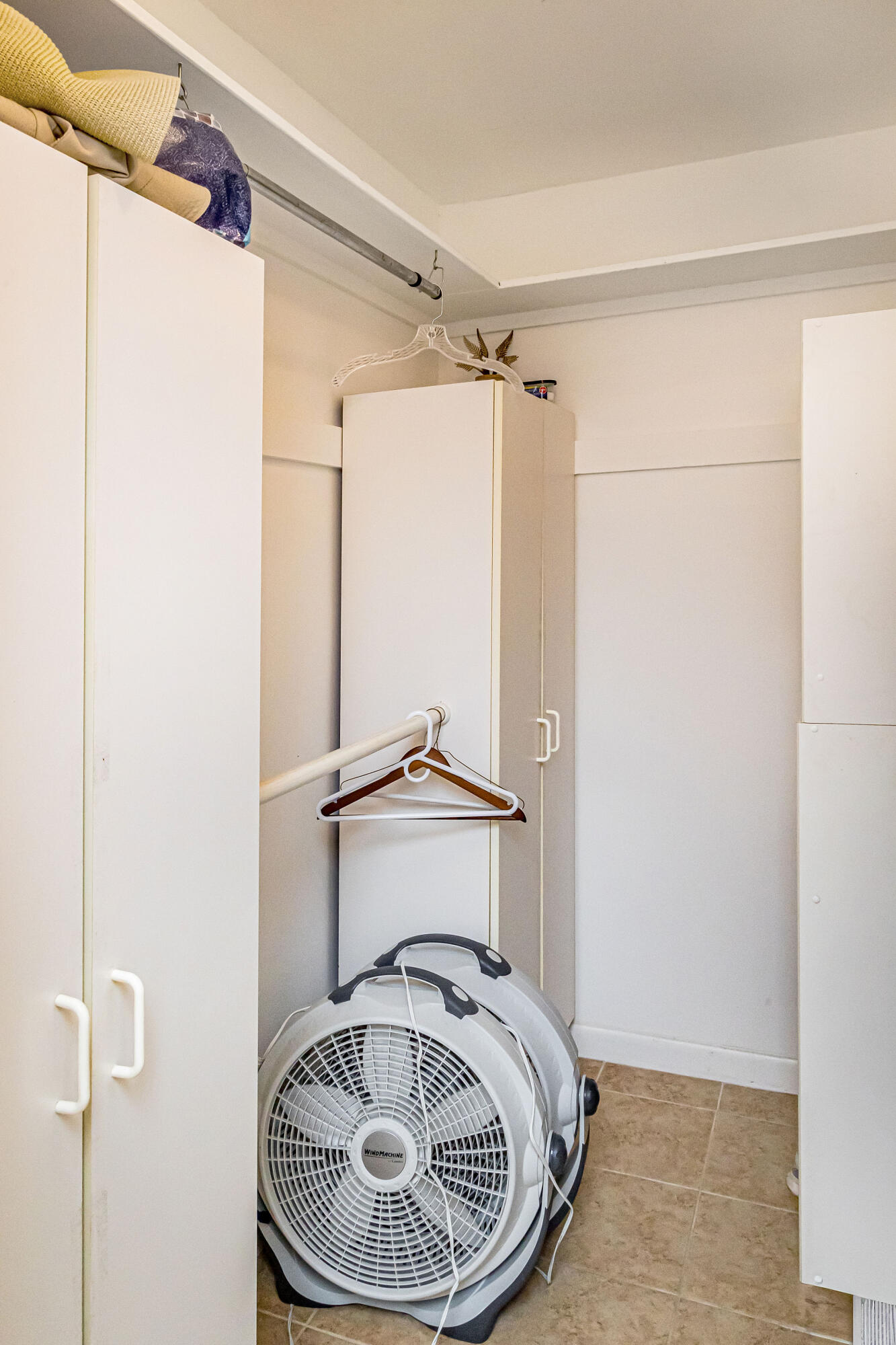 HIGH POINT WEST CONDO 2 - Residential