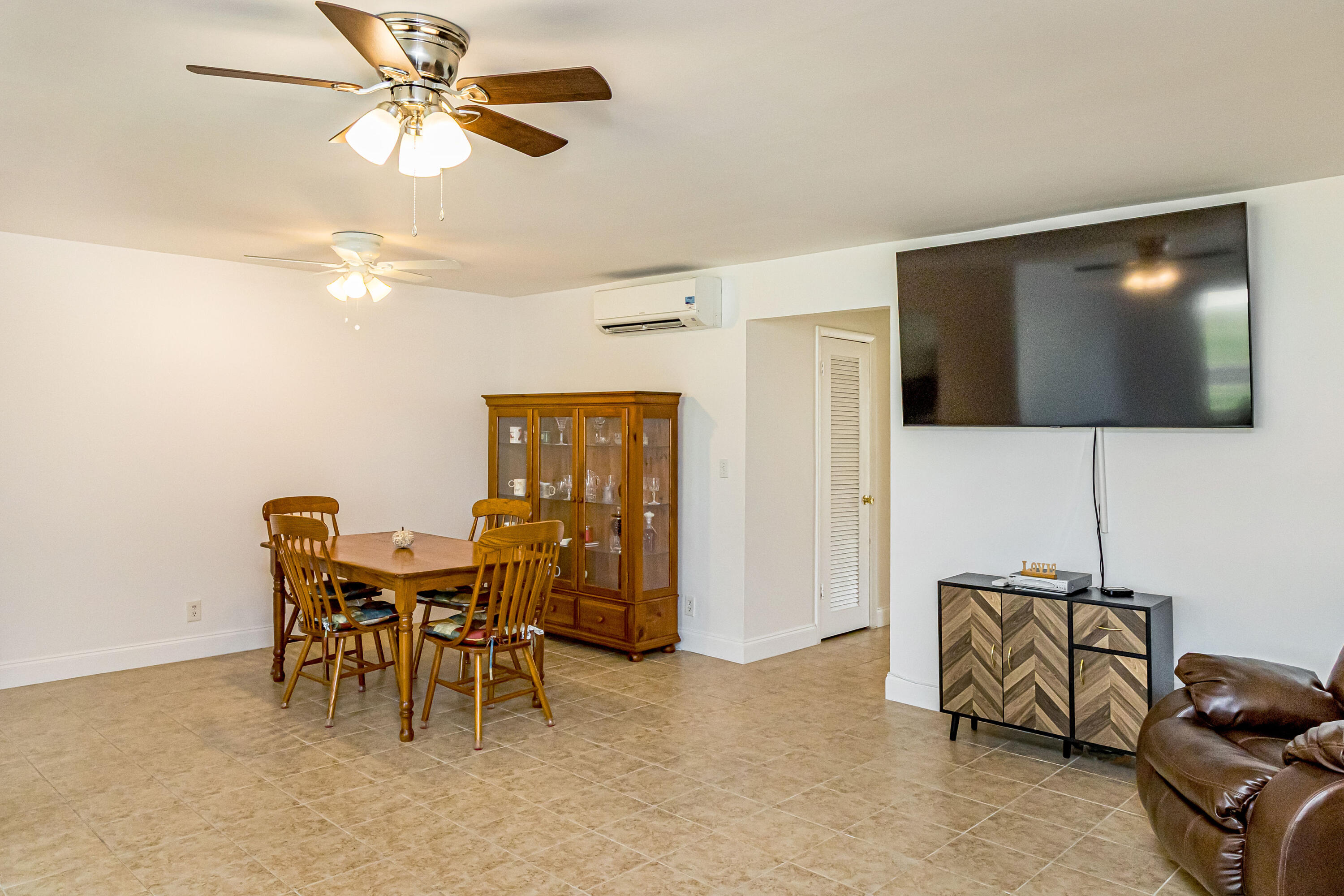 HIGH POINT WEST CONDO 2 - Residential